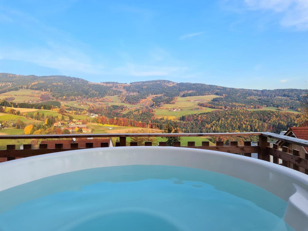 Chalet mit Sauna, Hot Pot und Kamin, ruhige Lage am Waldrand Pöllauberg Extérieur photo