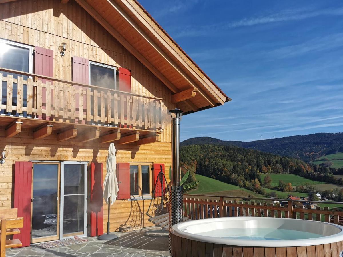 Chalet mit Sauna, Hot Pot und Kamin, ruhige Lage am Waldrand Pöllauberg Extérieur photo